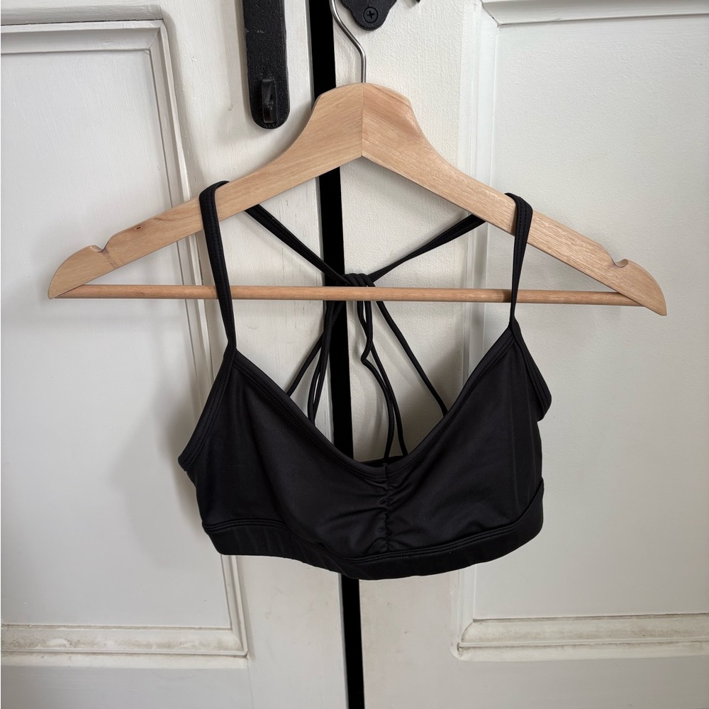 Alo yoga sunny strappy sports bra size small great condition